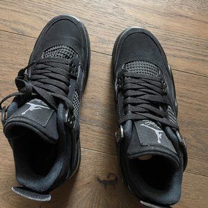 Aj4 black 5.5 youth or 6.5 womens see flaws